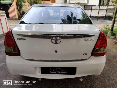 2011 Toyota Platinum Etios 2011 MT in Kolkata 