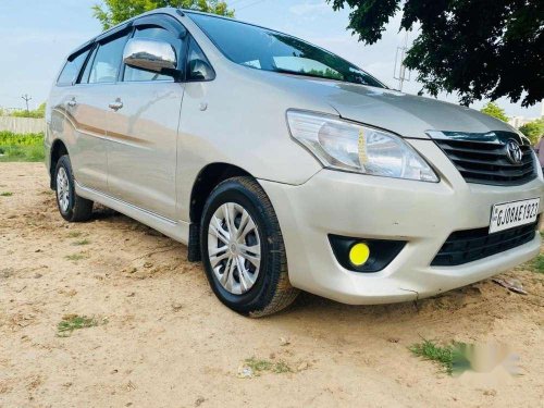 2012 Toyota Innova MT for sale in Ahmedabad 