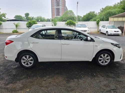 Toyota Corolla Altis 1.8 G 2016 AT for sale in Ahmedabad 