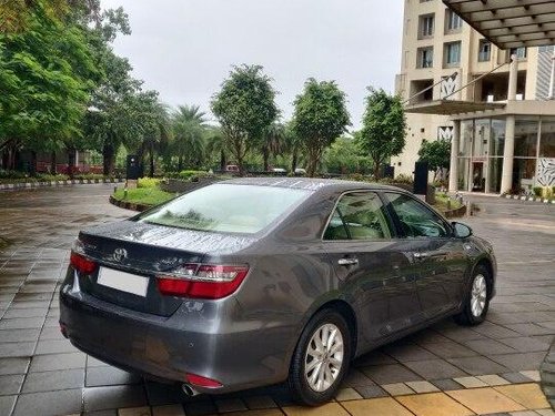 Used Toyota Camry 2016 AT for sale in Thane