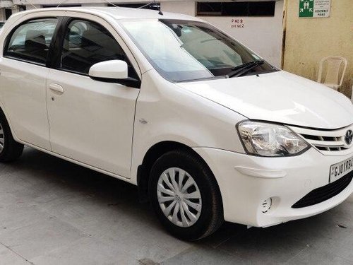 2013 Toyota Etios Liva 1.2 G MT in Ahmedabad 