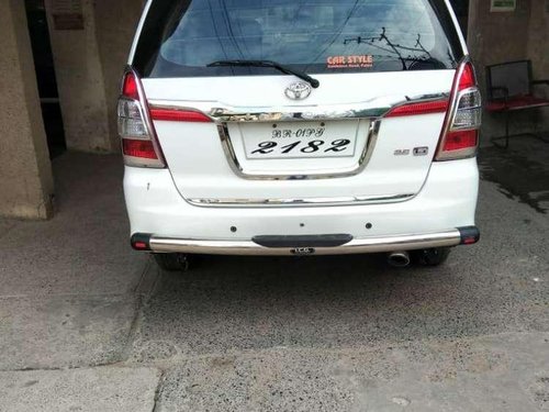 Toyota Innova 2.0 G 8 STR BS-IV, 2015, MT in Patna 