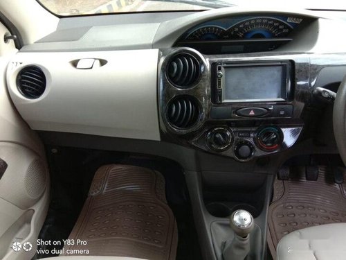 2015 Toyota Etios Liva V MT for sale in Mumbai