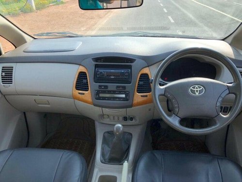 2011 Toyota Innova 2.5 V Diesel 7-seater MT in New Delhi