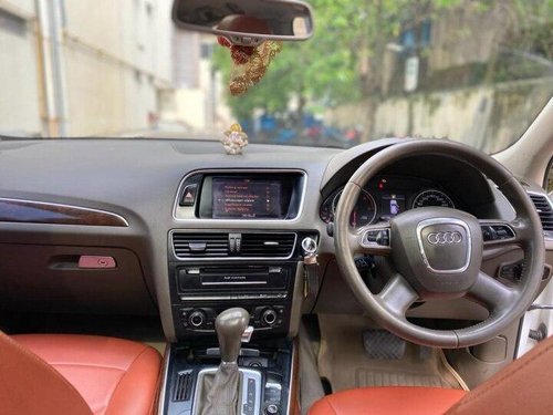 Audi Q5 2.0 TDI 2011 AT for sale in Kolkata