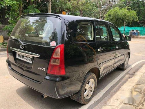 Toyota Innova 2.5 V 7 STR, 2007, Diesel MT in Nagar