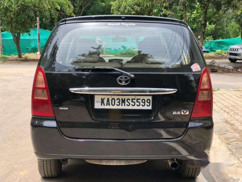 Toyota Innova 2.5 V 7 STR, 2007, Diesel MT in Nagar