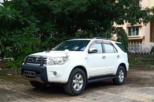 2011 Toyota Fortuner 3.0 Diesel MT for sale in Thane