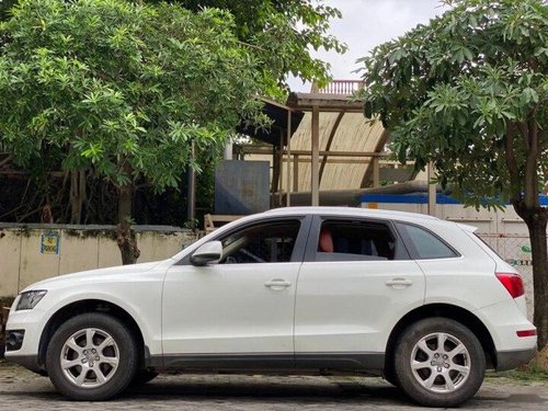 Audi Q5 2.0 TDI 2011 AT for sale in Kolkata