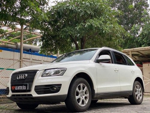 Audi Q5 2.0 TDI 2011 AT for sale in Kolkata