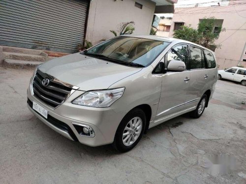 Toyota Innova 2.5 VX 8 STR 2014 MT for sale in Hyderabad