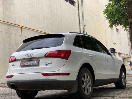 Audi Q5 2.0 TDI 2011 AT for sale in Kolkata