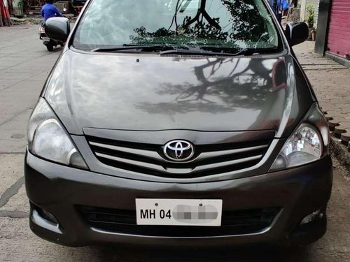 Toyota Innova 2.5 G4 7 STR, 2009, Diesel MT in Mumbai