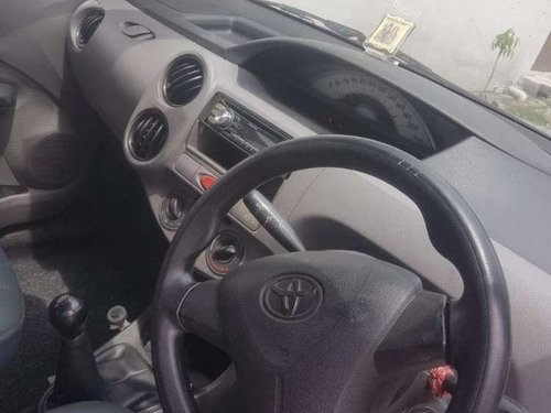 Toyota Etios V 2011 MT for sale in Meerut