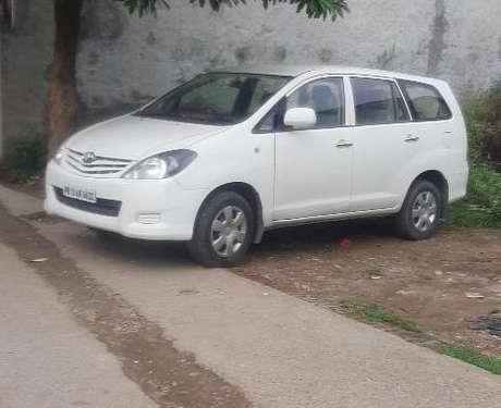 2010 Toyota Innova MT for sale in Ludhiana