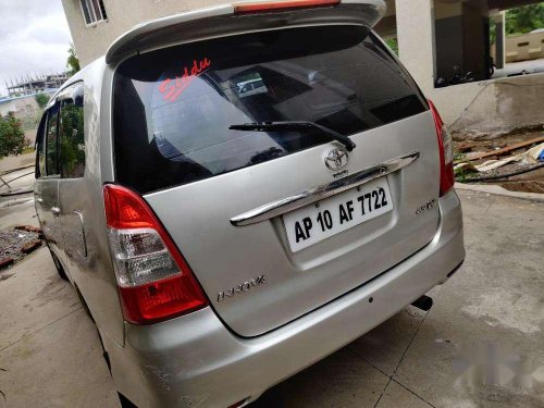 Toyota Innova 2.5 G BS III 8 STR, 2005, Diesel MT in Hyderabad