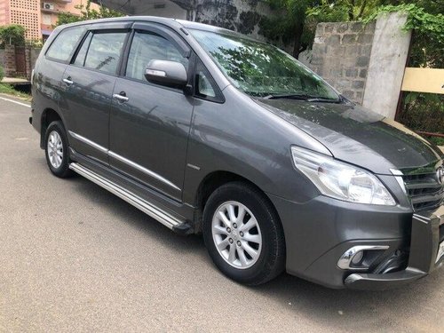 Used 2014 Toyota Innova 2004-2011 MT for sale in Hyderabad