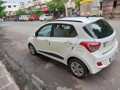 Hyundai Grand I10 Sportz 1.1 CRDi, 2014, Diesel MT in Surat