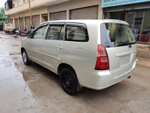 Toyota Innova 2006 MT for sale in Hyderabad