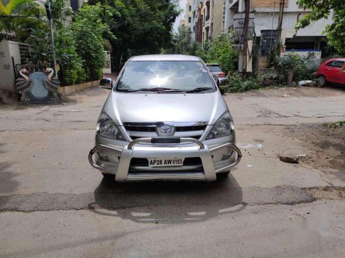 Toyota Innova 2.5 V 8 STR, 2007, Diesel MT in Hyderabad