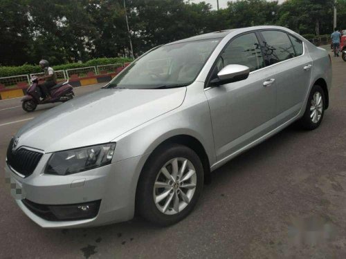 Skoda Octavia Elegance 2.0 TDI CR Automatic, 2015, Diesel AT in Visakhapatnam