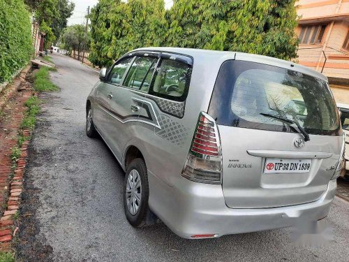 Toyota Innova, 2010, Diesel MT for sale in Lucknow