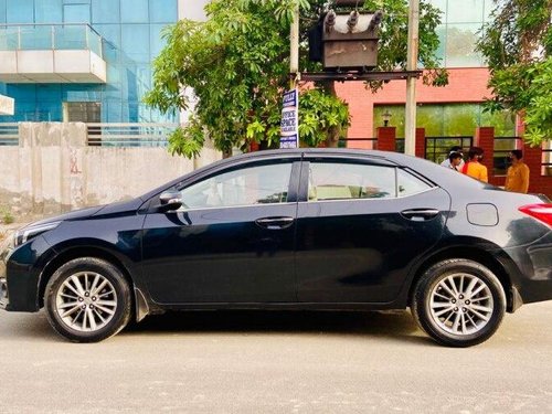 Toyota Corolla Altis 1.8 VL CVT 2016 AT for sale in Noida