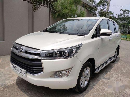 Toyota Innova Crysta 2017 MT for sale in Ludhiana