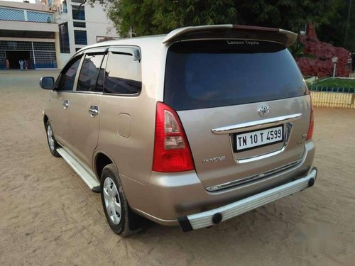 Toyota Innova 2.0 G 8 STR BS-IV, 2007, Diesel MT in Chennai