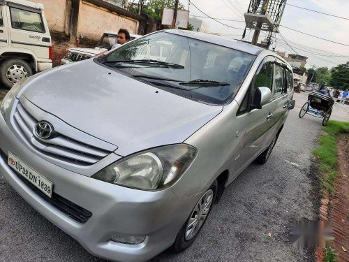 Toyota Innova, 2010, Diesel MT for sale in Lucknow