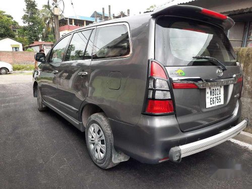 Toyota Innova 2.5 E 8 STR, 2014, Diesel MT in Siliguri