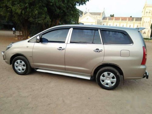 Toyota Innova 2.0 G 8 STR BS-IV, 2007, Diesel MT in Chennai