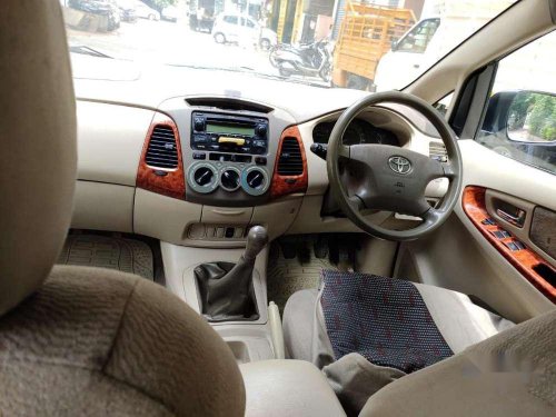 Toyota Innova 2.5 V 8 STR, 2007, Diesel MT in Hyderabad