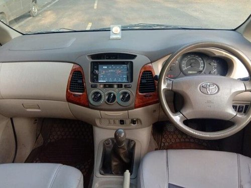 Used 2008 Toyota Innova 2004-2011 MT for sale in Agra