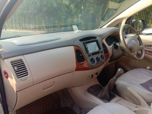 Used 2008 Toyota Innova 2004-2011 MT for sale in Agra