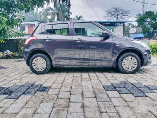 Maruti Suzuki Swift Lxi (O), 2016, Petrol MT  in Thrissur 