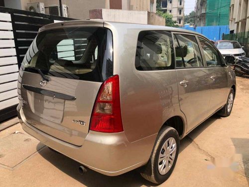 Toyota Innova 2.5 G4 8 STR, 2009, Diesel MT in Chennai