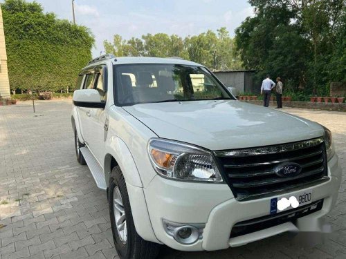 Ford Endeavour 2.5L 4X2 2011 MT for sale in Chandigarh