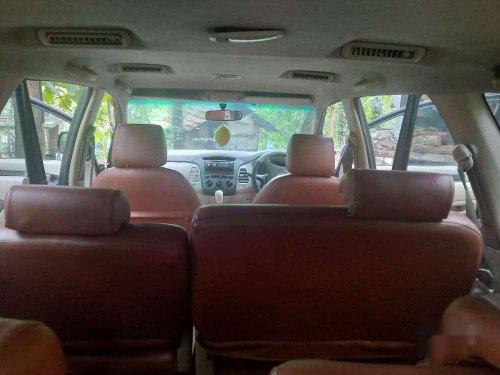 Toyota Innova 2.5 G BS IV 8 STR, 2006, Diesel MT for sale in Shoranur