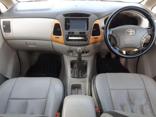 Toyota Innova 2.5 V 8 STR, 2011, Diesel MT in Ahmedabad