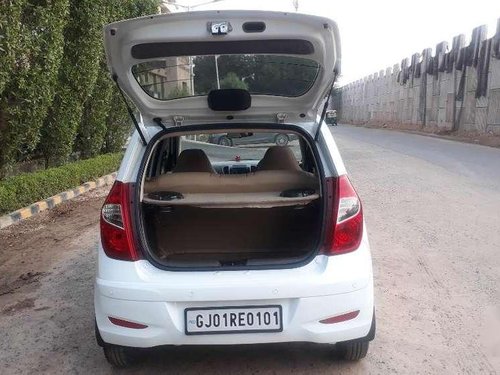 Used 2013 Hyundai i10 Era 1.1 MT for sale in Ahmedabad