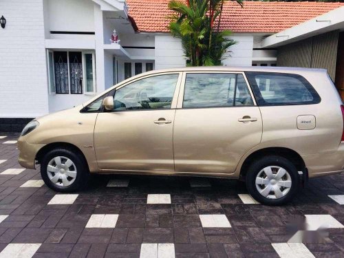 Toyota Innova 2.5 G4 7 STR, 2006, Diesel MT in Kottayam