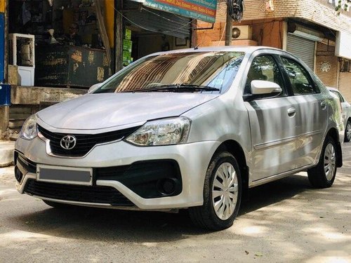 Used 2017 Toyota Etios Liva V MT for sale in New Delhi