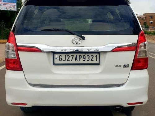 Toyota Innova 2.5 V 7 STR, 2016, Diesel MT in Ahmedabad