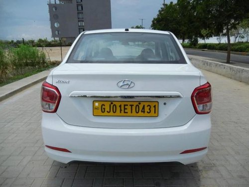 2016 Hyundai Xcent 1.1 CRDi Base MT for sale in Ahmedabad