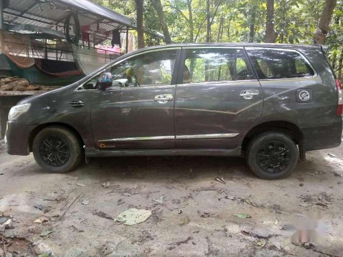 Toyota Innova 2.5 G BS IV 8 STR, 2006, Diesel MT for sale in Shoranur