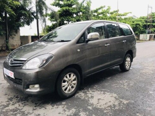 2010 Toyota Innova MT for sale in Surat