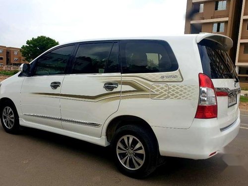 Toyota Innova 2.5 V 7 STR, 2016, Diesel MT in Ahmedabad