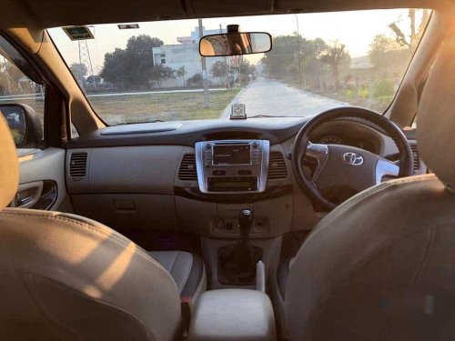 Toyota Innova 2.5 ZX 7 STR BS-IV, 2014, Diesel MT for sale in Karnal