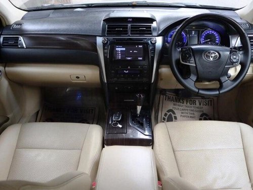 Toyota Camry Hybrid, 2015, Petrol AT for sale in New Delhii